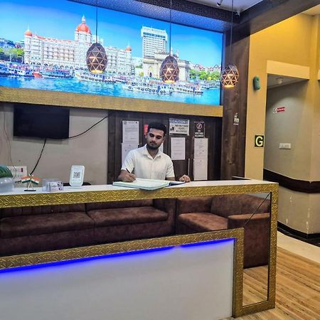 Hotel Blue Terminal Мумбаи Экстерьер фото