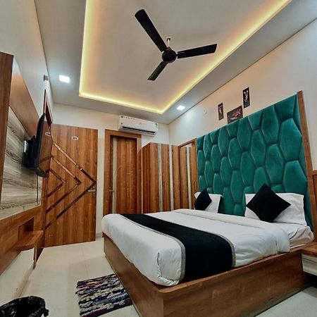 Hotel Blue Terminal Мумбаи Экстерьер фото
